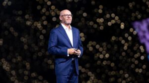 2025-Suite-World-Executive-Keynote01-88144-64