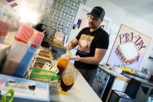 PBJWith-Tay-Peanut-Butter-Jelly-Sandwiches-Olmos-Park-02-02-11-2026-Amber-Esparza-scaled