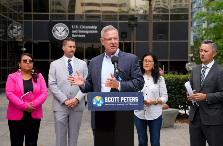 delays-in-daca-renewal-processing-threaten-local-b-delays-in-daca-renewal-processing-threaten-local